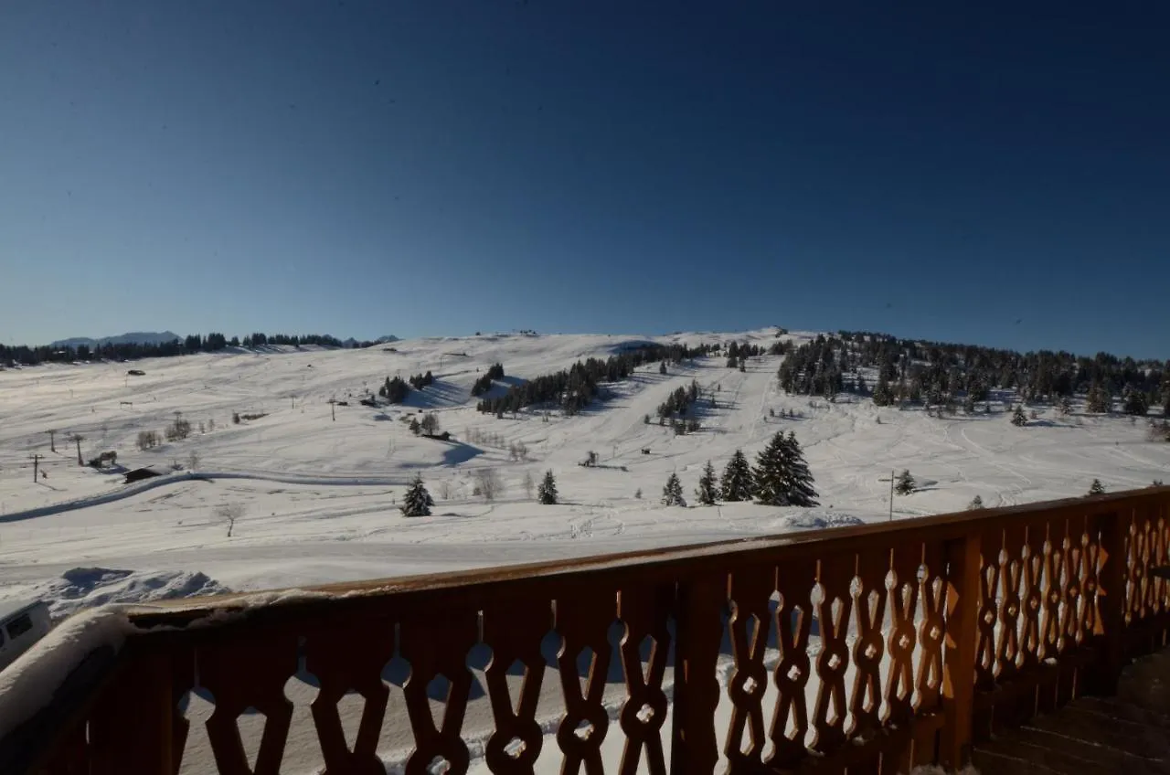 Chalet A, Village Des Lapons Les Saisies, 3 Chambres Et 1 Espace Nuit Mezzanine Apartment