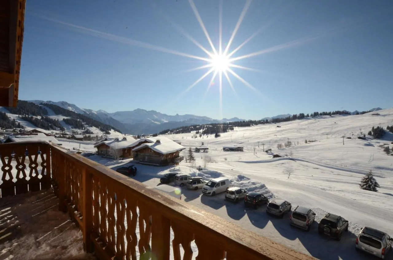 Apartment Chalet A, Village Des Lapons Les Saisies, 3 Chambres Et 1 Espace Nuit Mezzanine