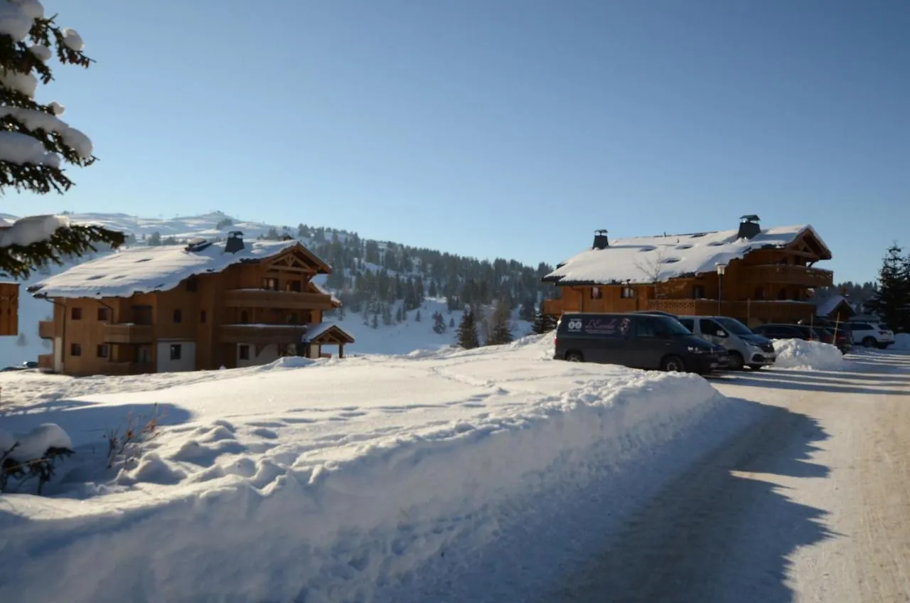 Chalet A, Village Des Lapons Les Saisies, 3 Chambres Et 1 Espace Nuit Mezzanine Apartment